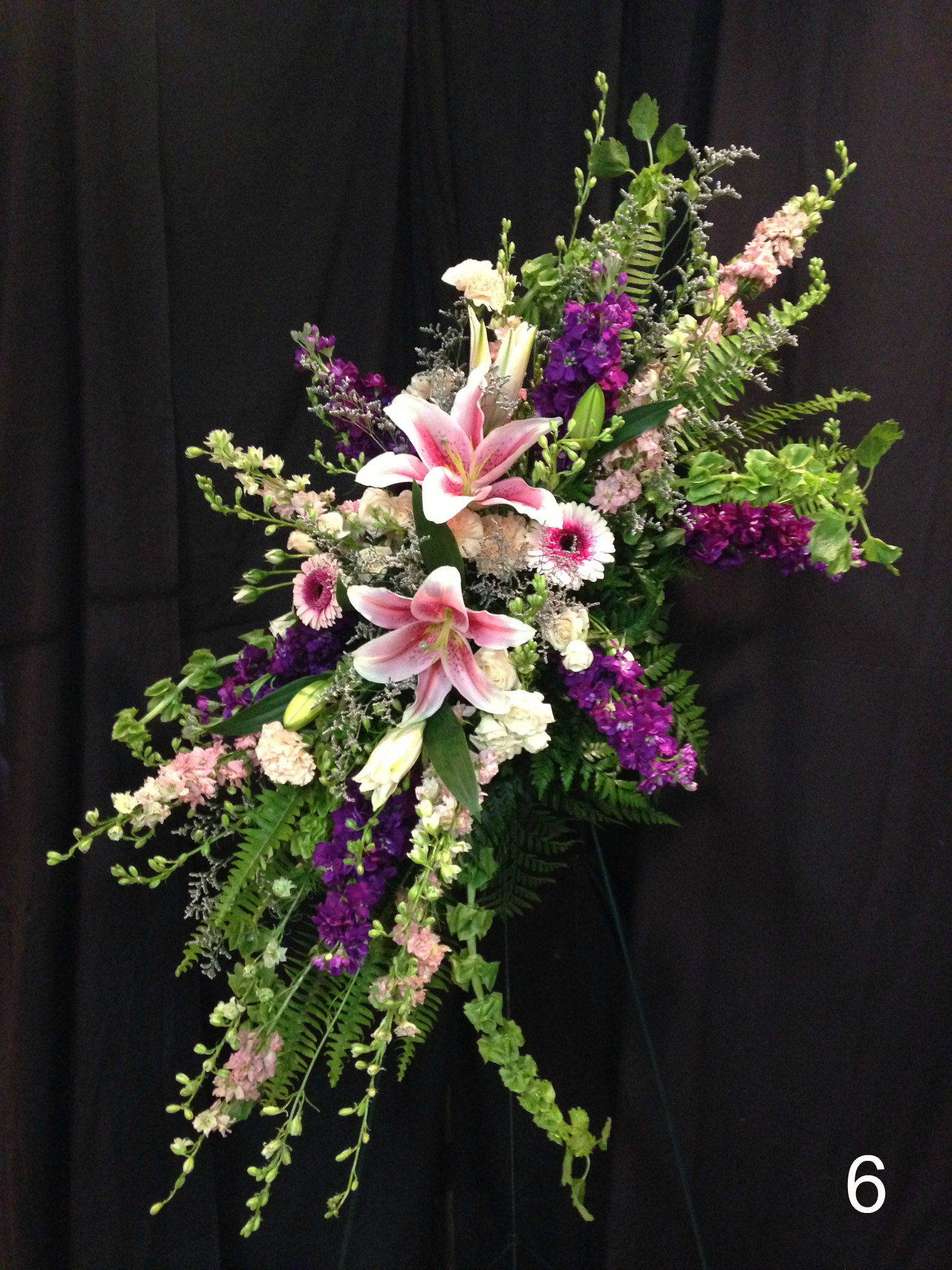 Sympathy Arrangements | Williamsburg Floral